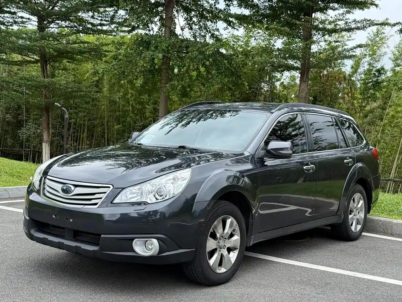 Outback 2010 2.5i Luxury Edition — миниатюра 1