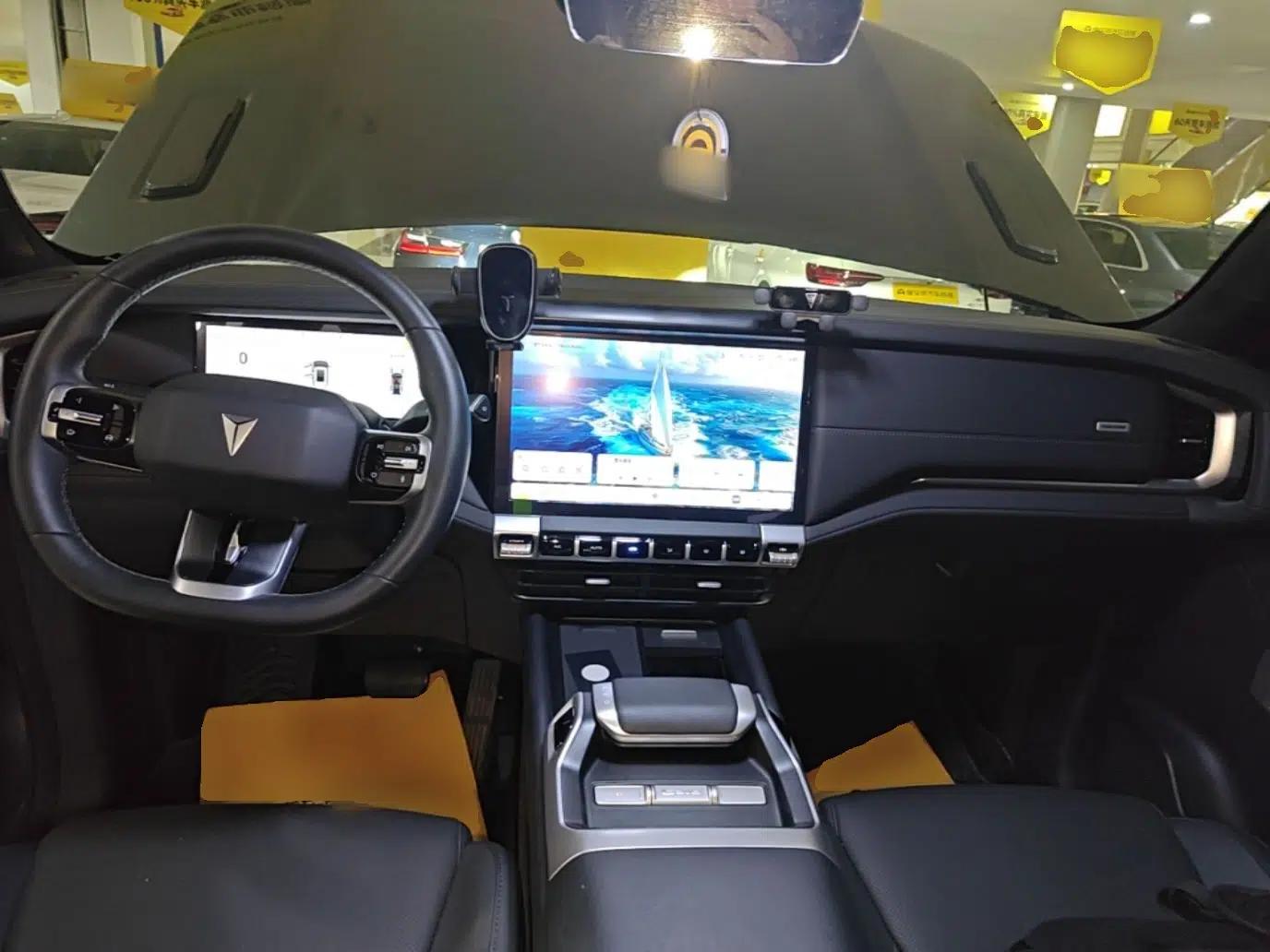 Deepal G318 2024 Two-Wheel Drive Comfort Edition — миниатюра 13