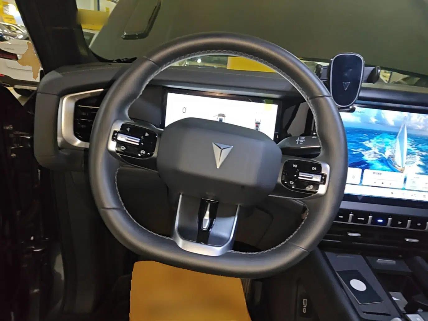 Deepal G318 2024 Two-Wheel Drive Comfort Edition — миниатюра 14