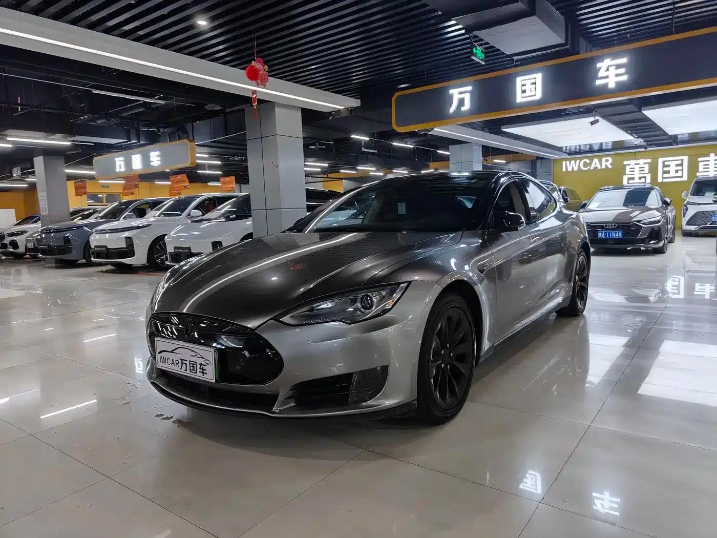 2016 Model S 70 — миниатюра 1