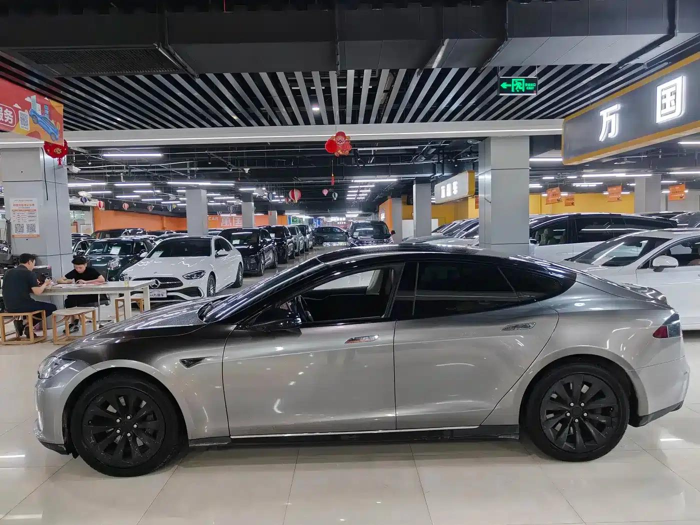 2016 Model S 70 — миниатюра 3