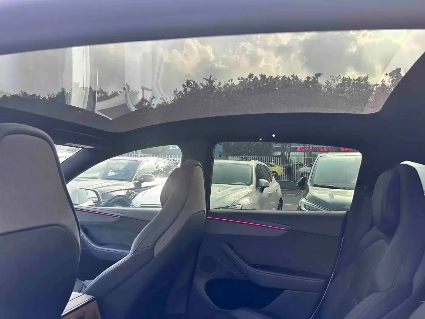 Model Y L 2025 Long Range All-Wheel Drive — миниатюра 12