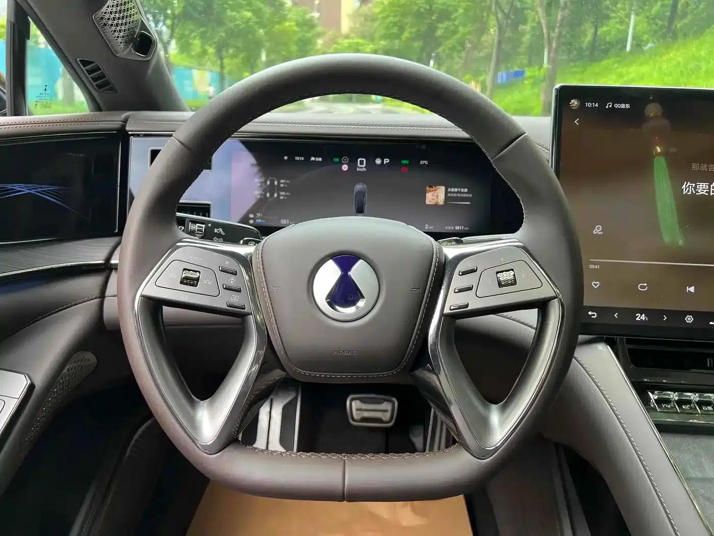 Denza Z9 2024 Model 1100km AWD Pro Edition — миниатюра 13