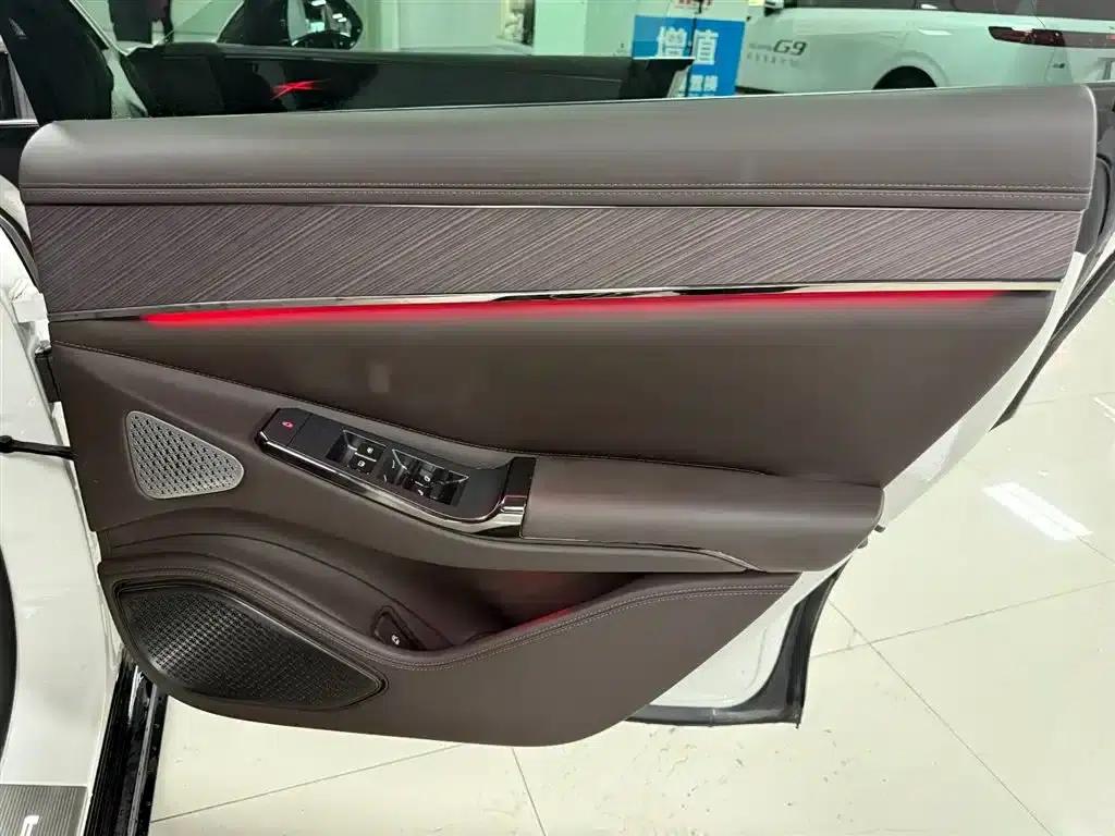 Denza Z9 2024 Model 1100km AWD Max Edition — миниатюра 11