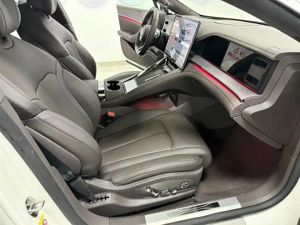 Denza Z9 2024 Model 1100km AWD Max Edition — миниатюра 10