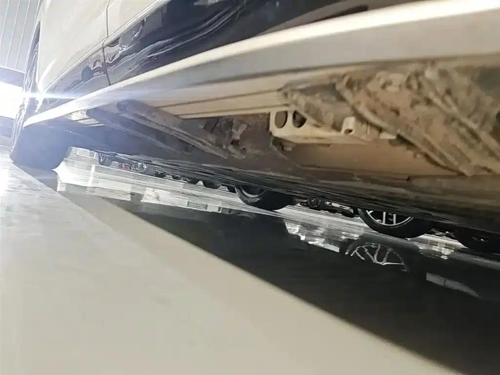 Denza N7 2024 630 AWD Intelligent Driving Max Edition — миниатюра 22
