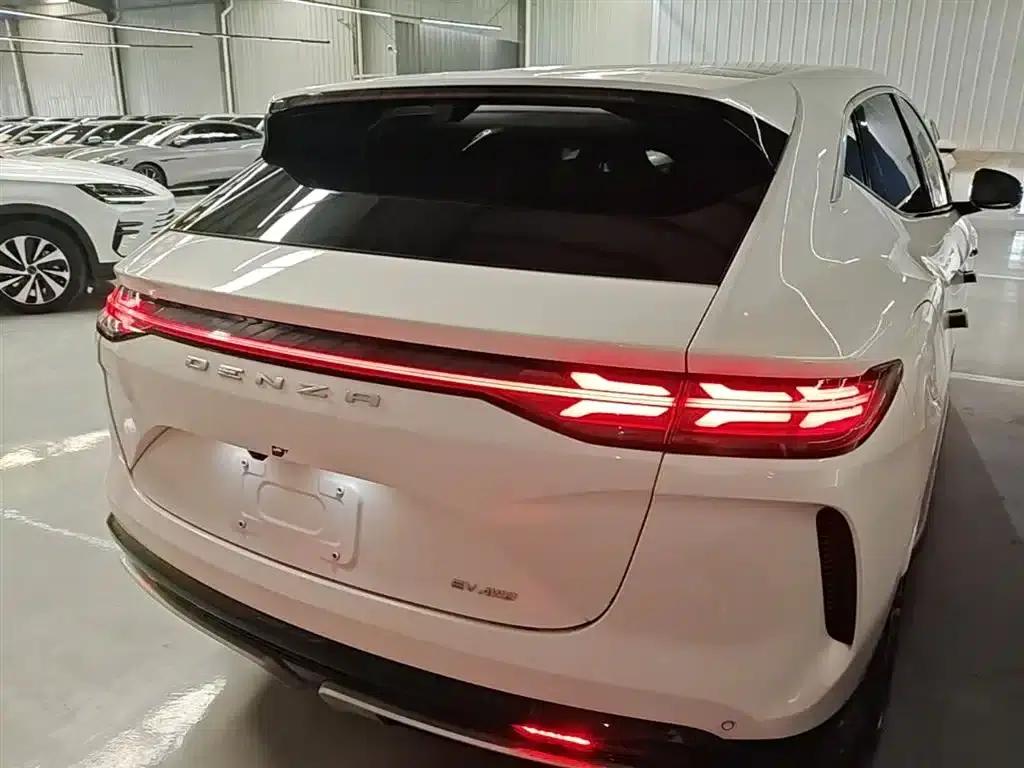 Denza N7 2024 630 AWD Intelligent Driving Max Edition — миниатюра 6