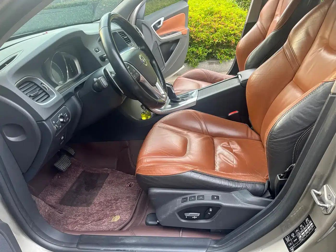 2013 Volvo V60 T5 Comfort Edition — миниатюра 5