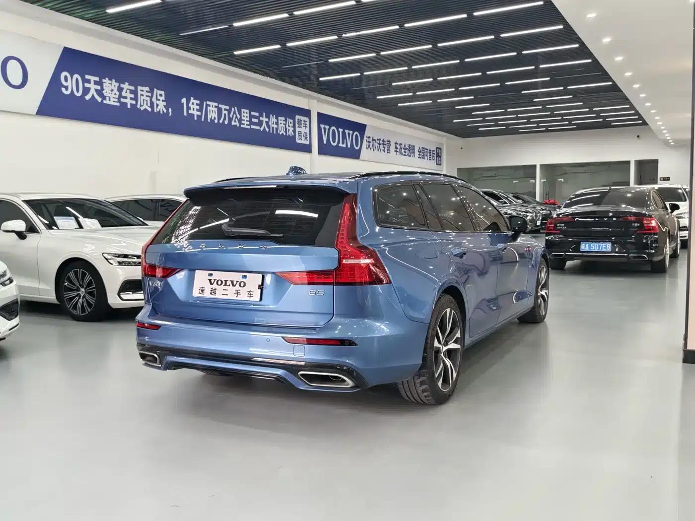 2021 Volvo V60 B5 Smart Sport Edition — миниатюра 6