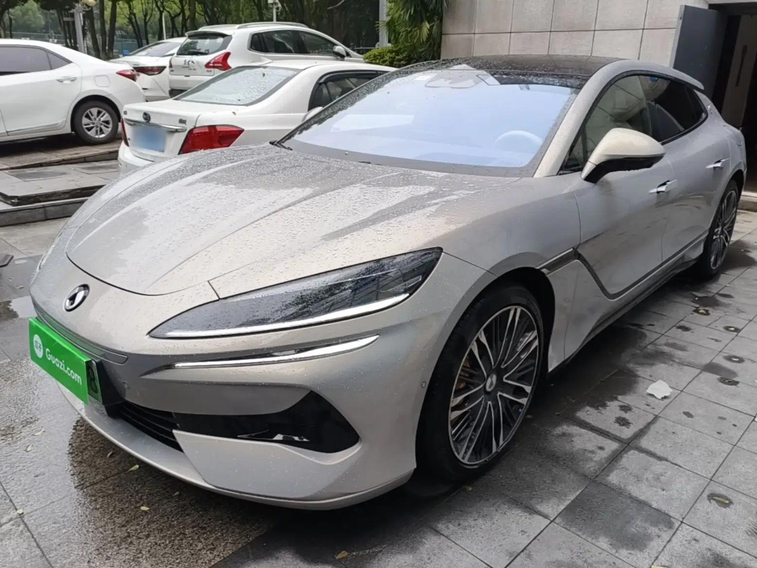 Denza Z9GT 2024 1100 Four-Wheel Drive Ultra Version — миниатюра 1