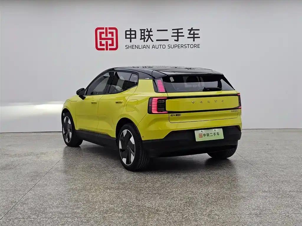 Volvo EX30 2025 Dual Motor All-Wheel Drive High-Performance Ultra — миниатюра 3