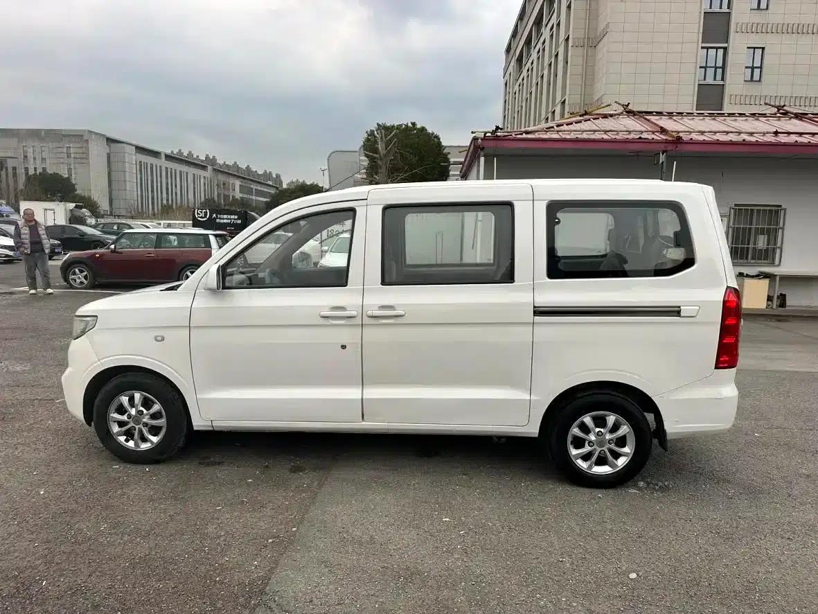 Wuling Hongguang V 2019 1.5L Standard Edition (National VI Emission Standard) LAR — миниатюра 13