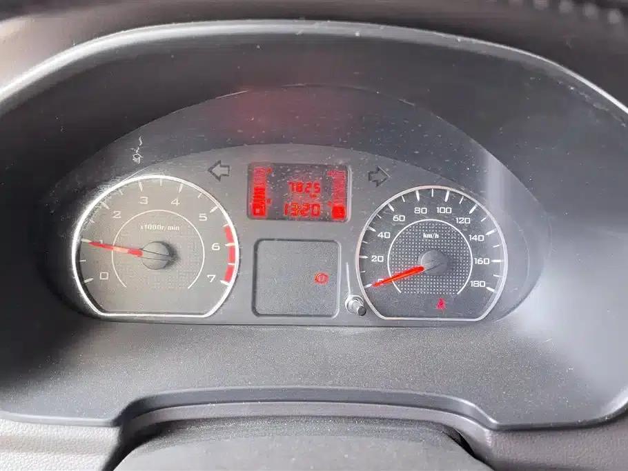 Wuling Hongguang V 2019 1.5L Basic Model (National VI Emission Standard) LAR — миниатюра 14