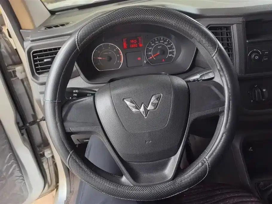 Wuling Hongguang V 2019 1.5L Basic Model (National VI Emission Standard) LAR — миниатюра 15