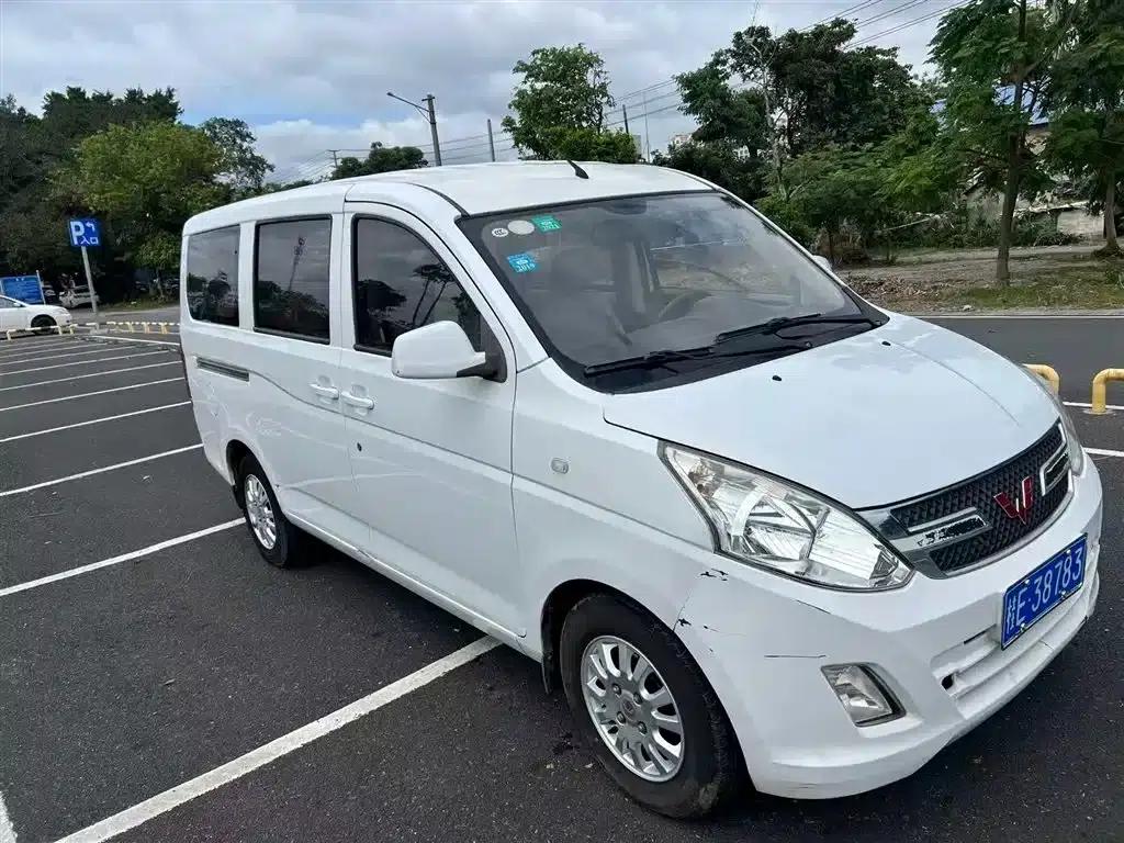 Wuling Rongguang V 2016 1.5L Standard Edition — миниатюра 2