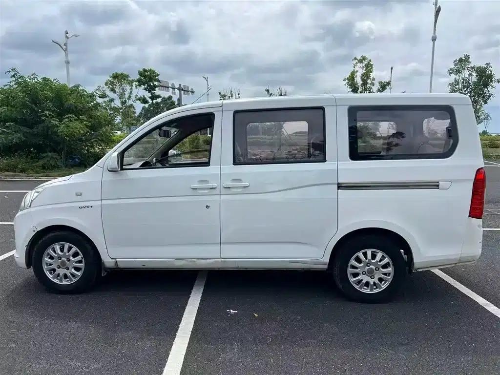 Wuling Rongguang V 2016 1.5L Standard Edition — миниатюра 7