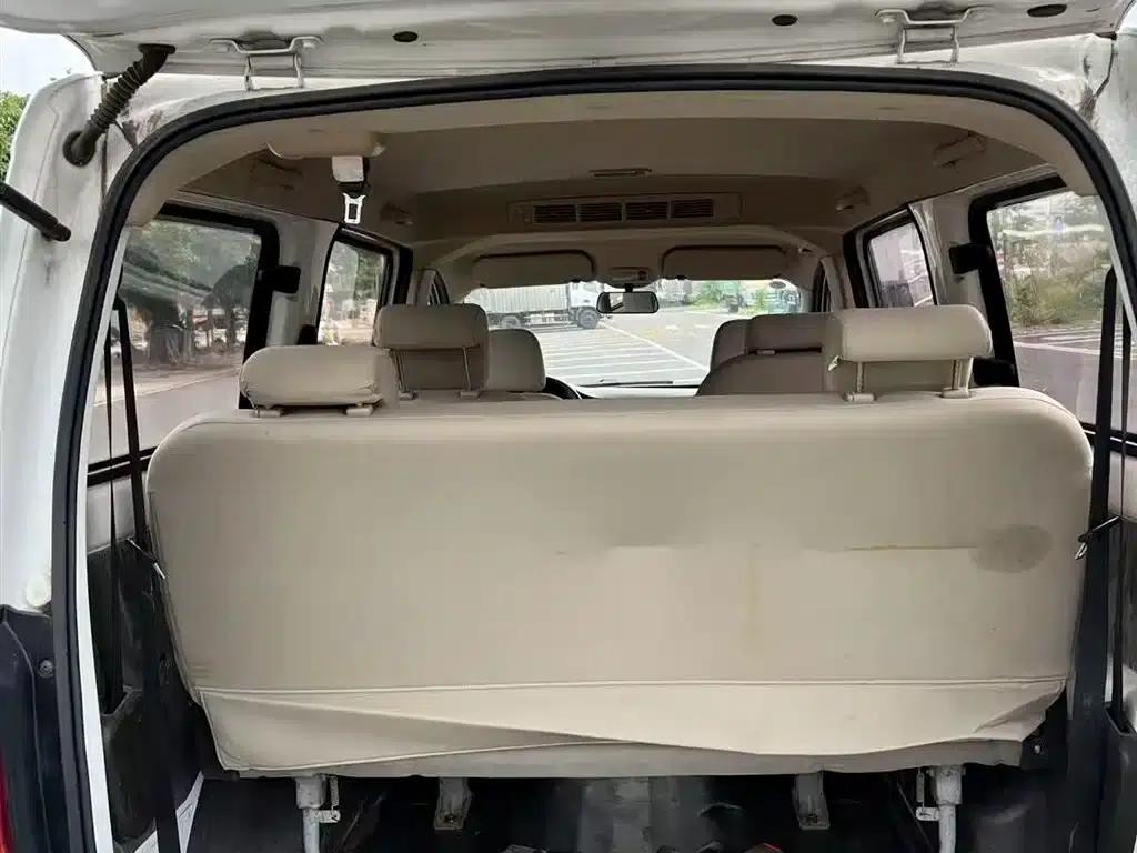 Wuling Rongguang V 2016 1.5L Standard Edition — миниатюра 10
