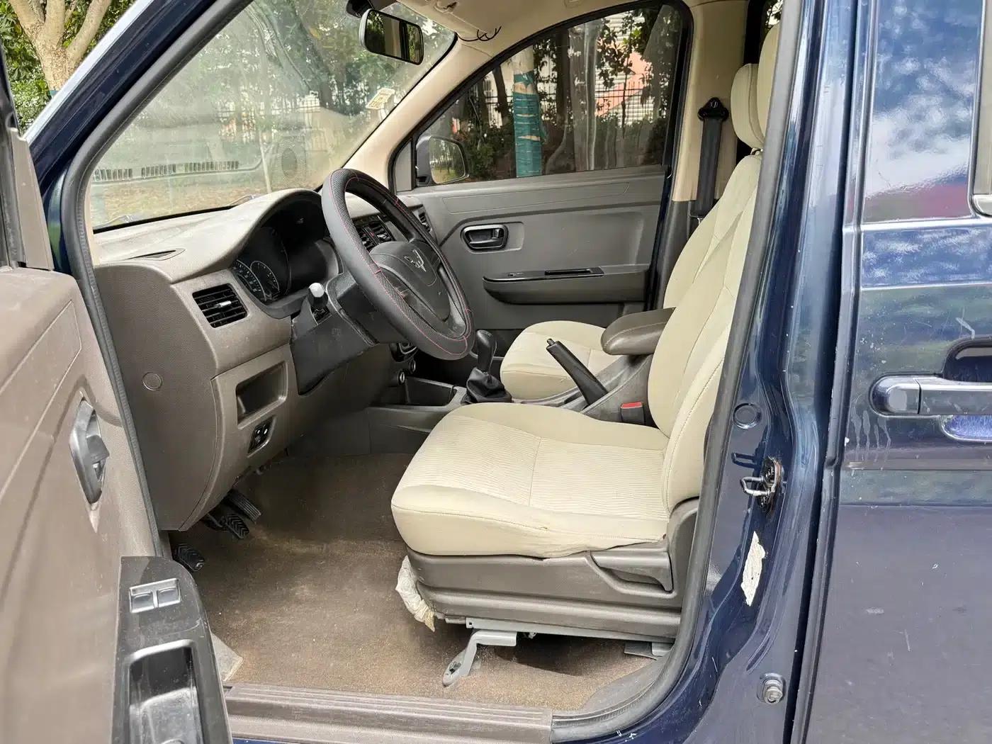 Wuling Rongguang V 2016 1.2L Standard Edition — миниатюра 11
