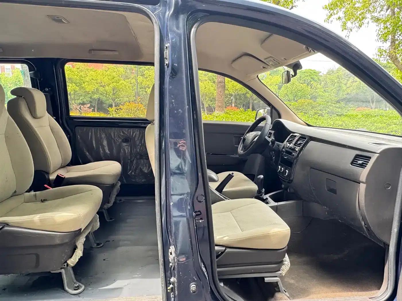 Wuling Rongguang V 2016 1.2L Standard Edition — миниатюра 7