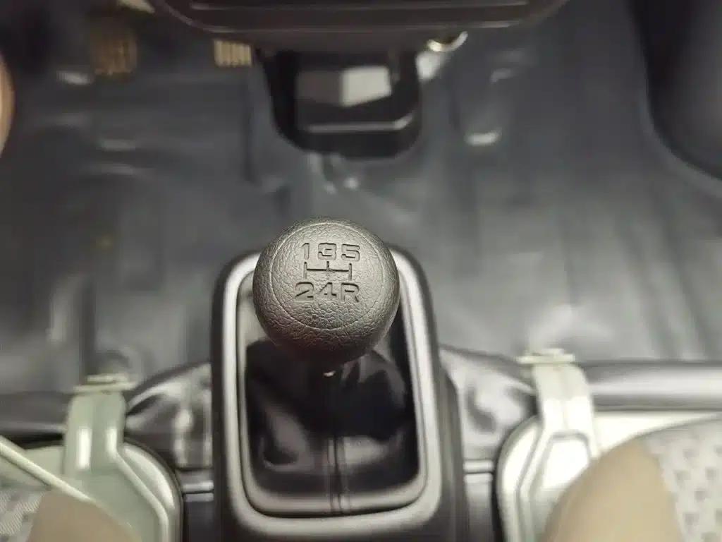 Wuling Sunshine 2023 1.5L Practical 5/7 Seat — миниатюра 13