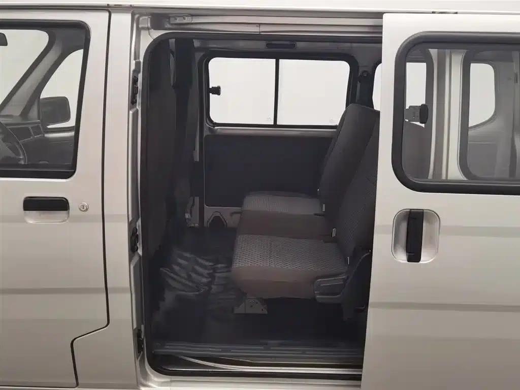 Wuling Sunshine 2023 1.5L Practical 5/7 Seat — миниатюра 15