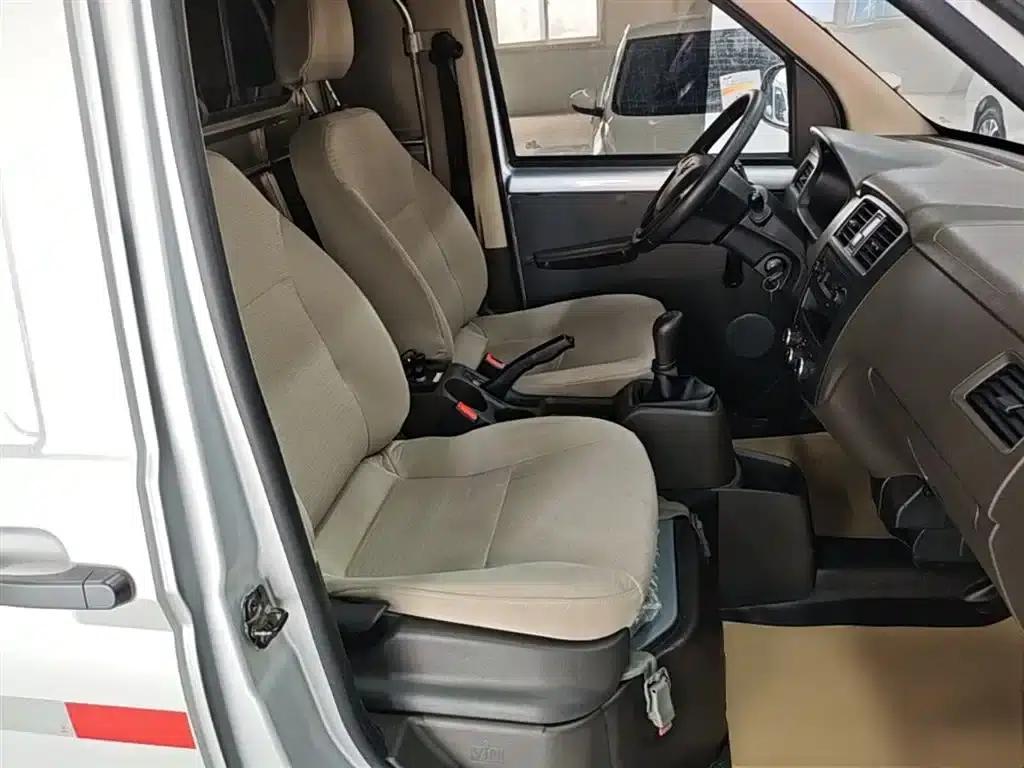 Wuling Rongguang S 2023 1.5L Basic 2-Seater with Closed Windows — миниатюра 25