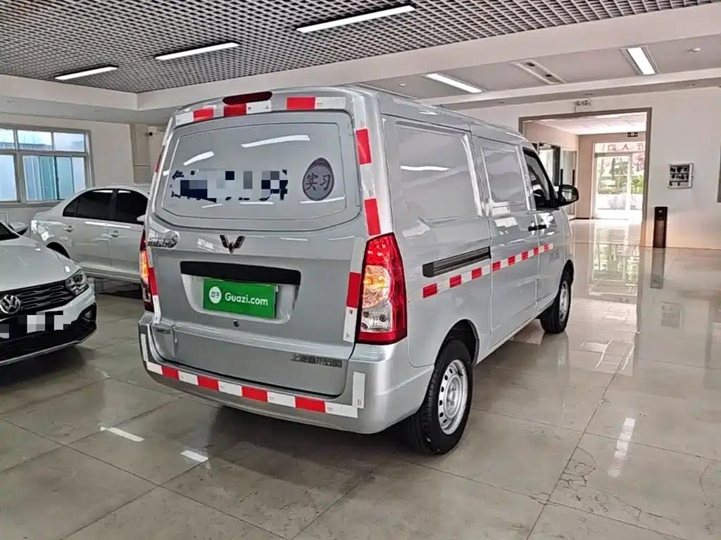Wuling Rongguang S 2023 1.5L Basic 2-Seater with Closed Windows — миниатюра 7