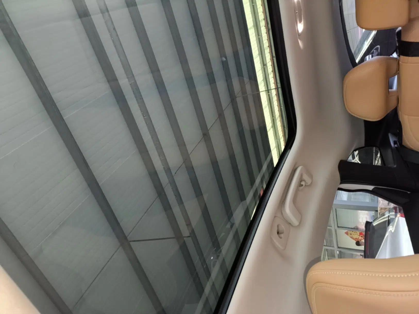 Volvo V40 2019 T3 Zhiyi Edition — миниатюра 21