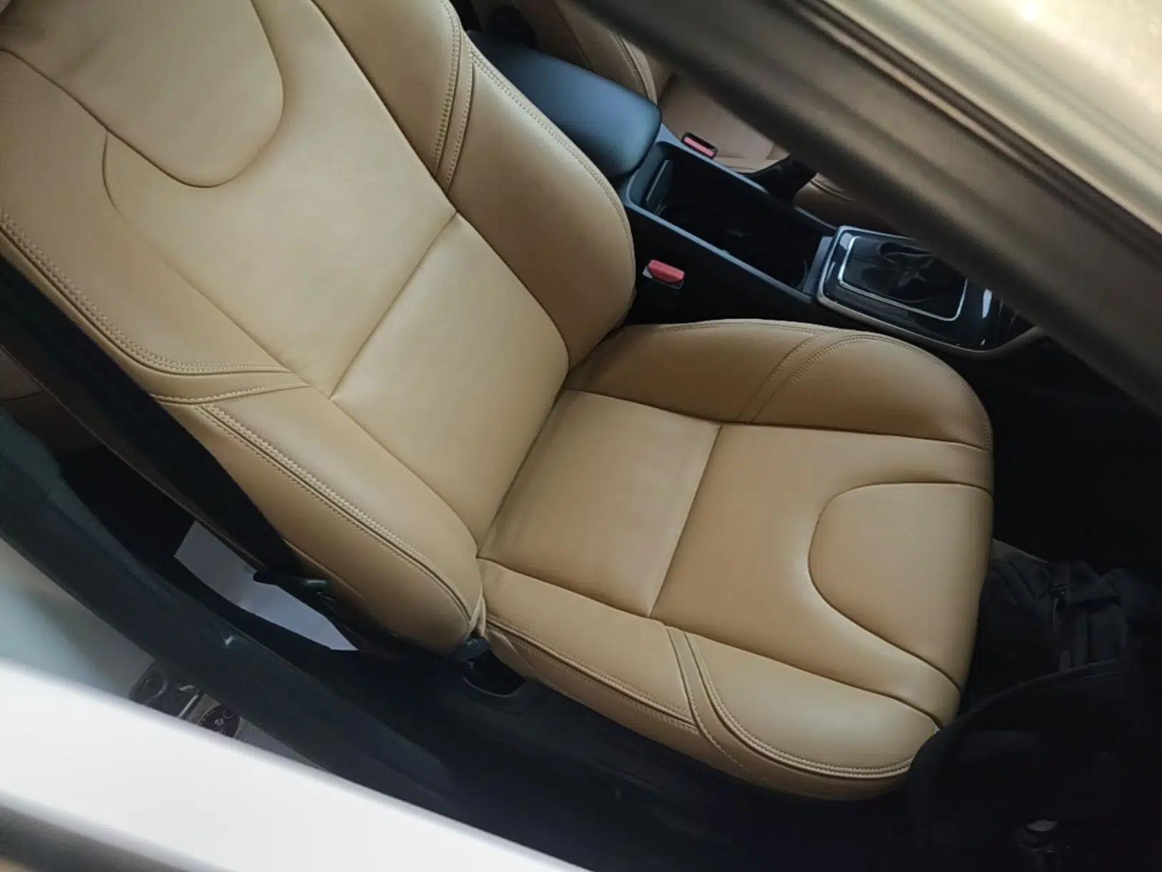 Volvo V40 2019 T3 Zhiyi Edition — миниатюра 23