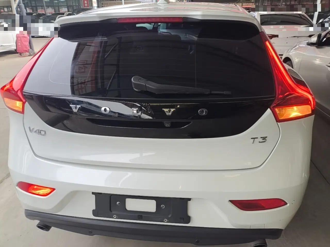 Volvo V40 2019 T3 Zhiyi Edition — миниатюра 5