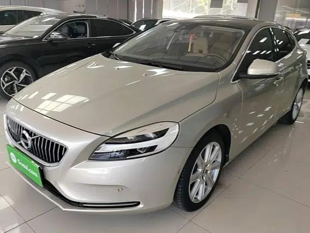 Volvo V40 2018 T3 Zhiya Edition