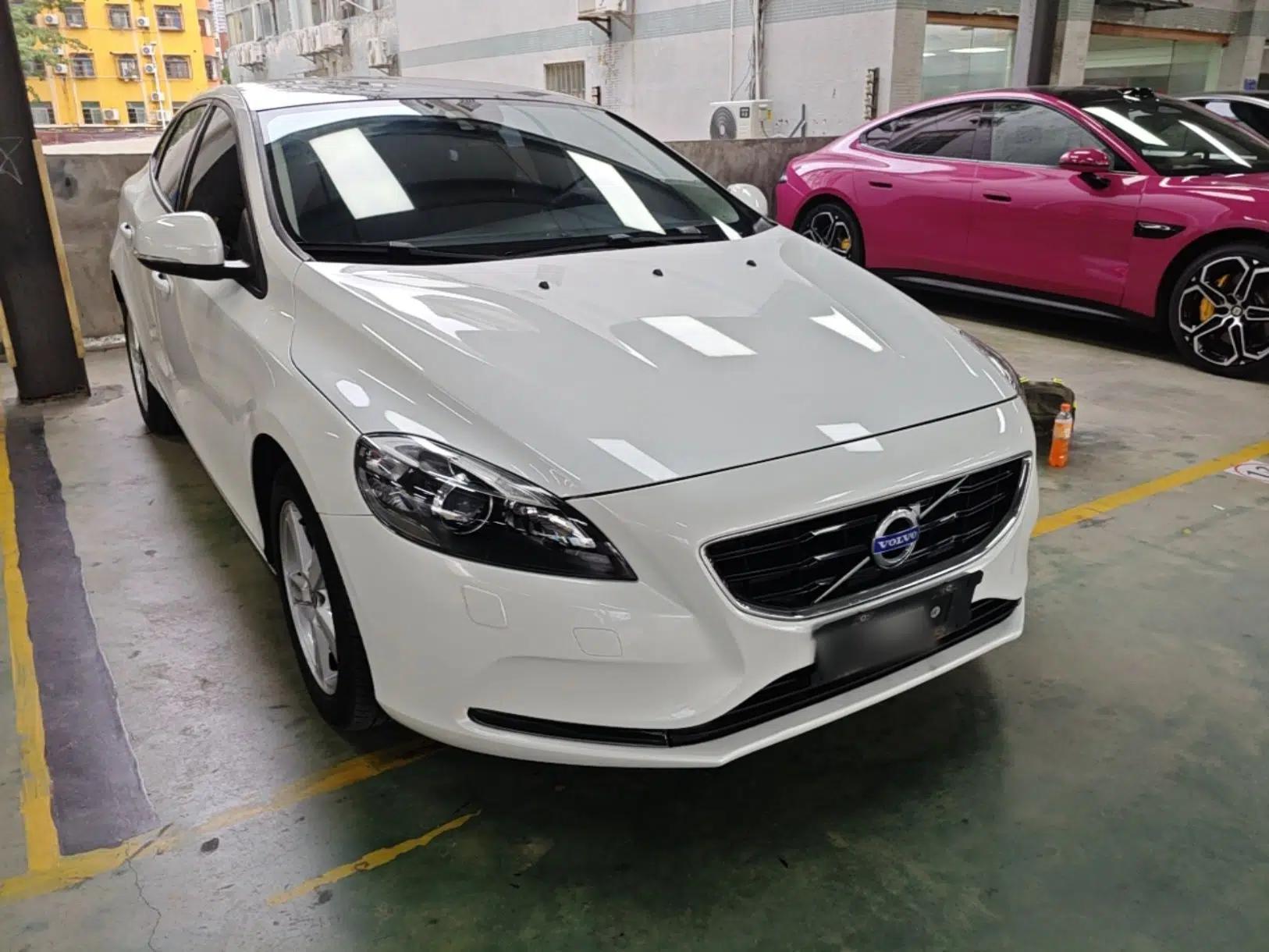 Volvo V40 2016 T3 Zhiyi Edition — миниатюра 3