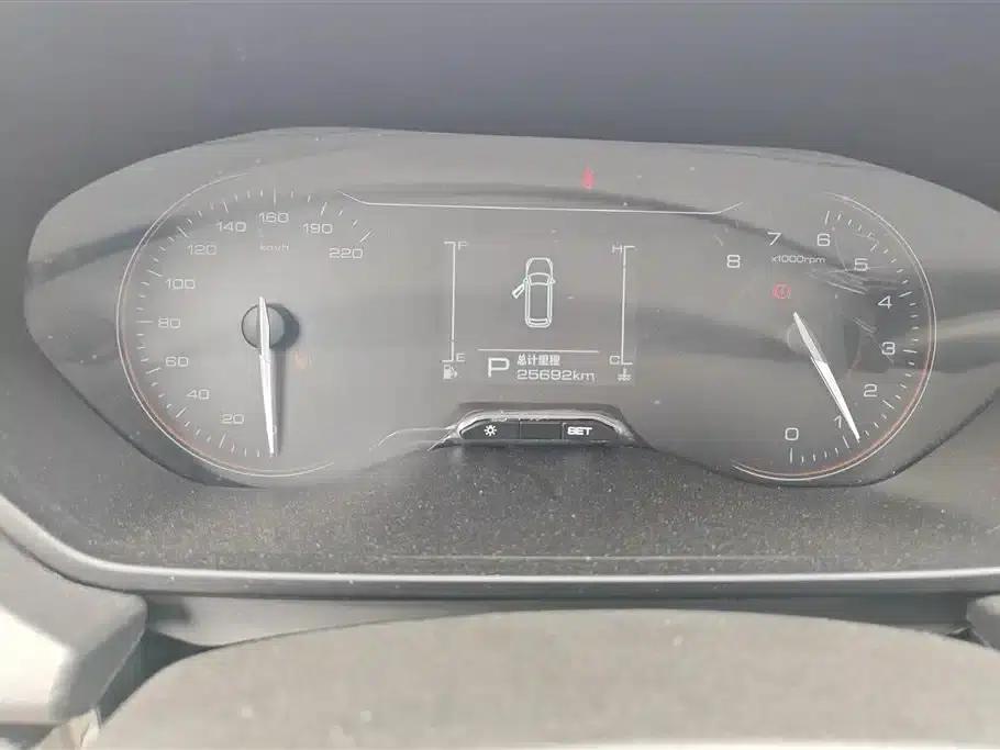Wuling Xingchi 2023 1.5L CVT Comfort Edition — миниатюра 14