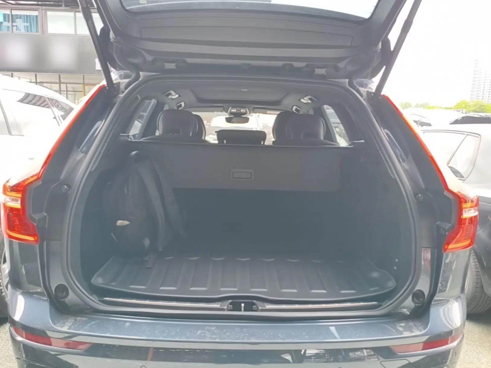 Volvo XC60 New Energy 2024 T8 Plug-in Hybrid Long-Range All-Wheel Drive Smart Luxury Edition — миниатюра 22
