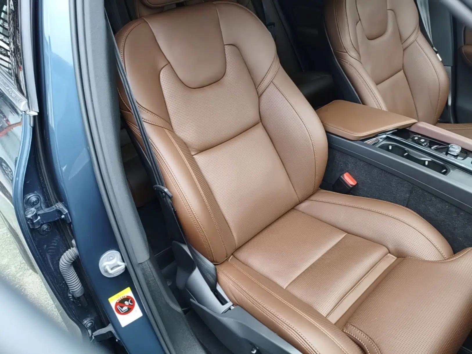 Volvo XC60 New Energy 2024 T8 Plug-in Hybrid Long-Range All-Wheel Drive Smart Luxury Edition — миниатюра 23