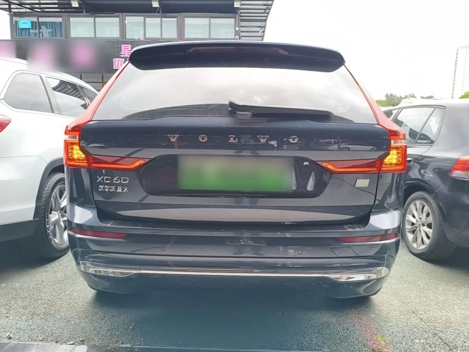 Volvo XC60 New Energy 2024 T8 Plug-in Hybrid Long-Range All-Wheel Drive Smart Luxury Edition — миниатюра 5