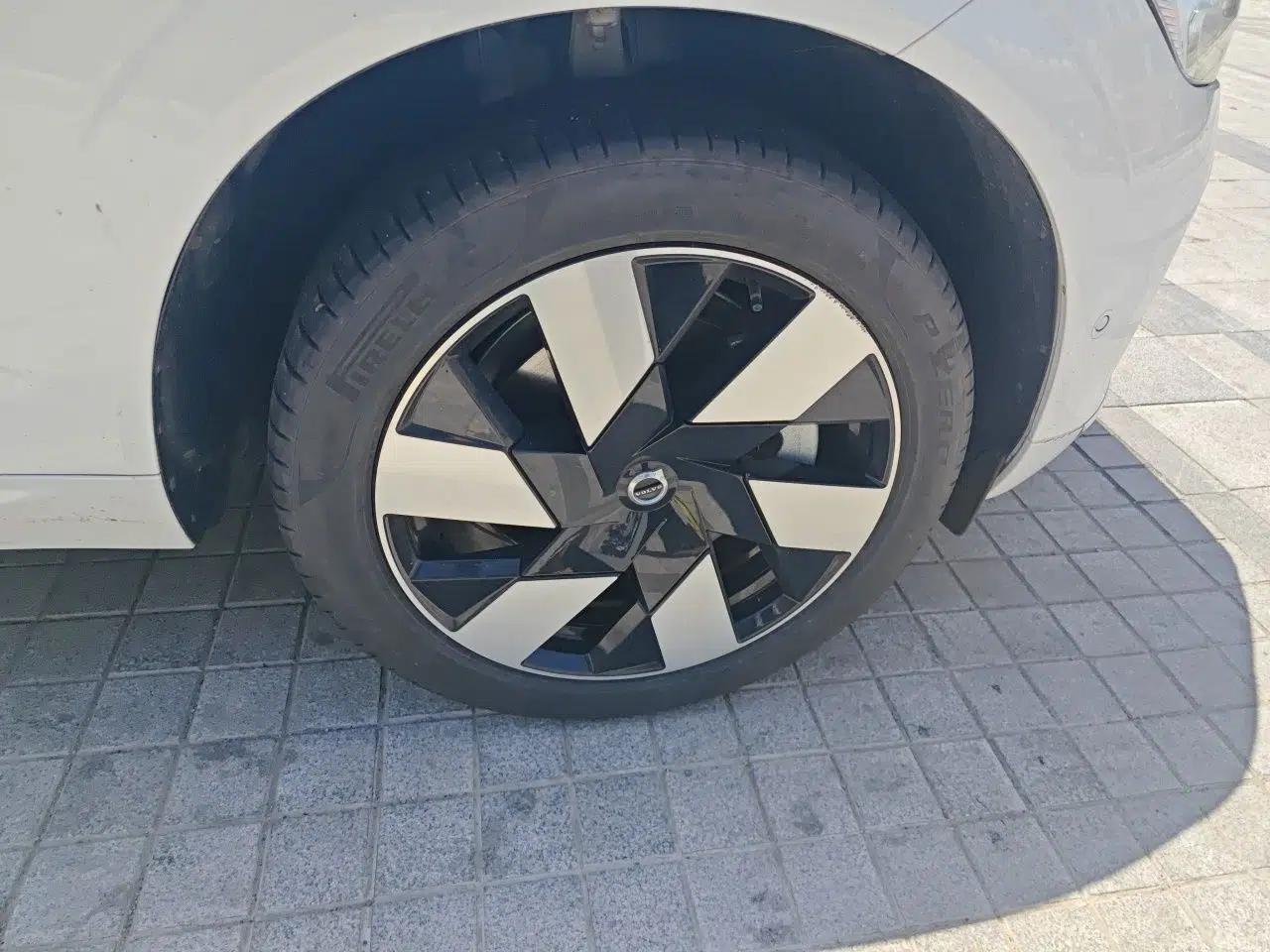 Volvo XC60 New Energy 2024 T8 Plug-in Hybrid Long-Range All-Wheel Drive Smart Luxury Edition — миниатюра 5
