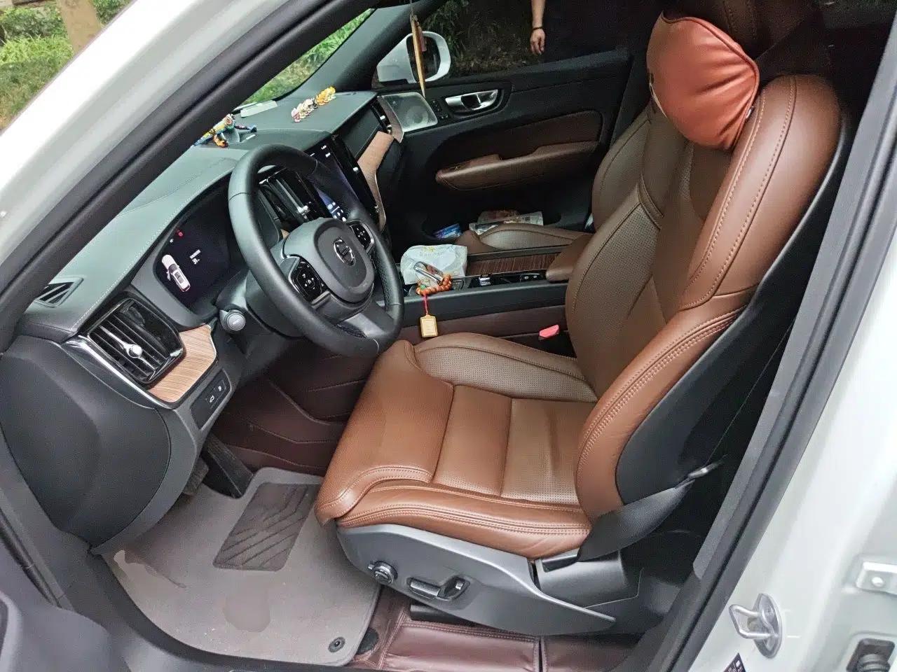 Volvo XC60 New Energy 2023 T8 Plug-in Hybrid Long-Range All-Wheel Drive Smart Luxury Edition — миниатюра 16