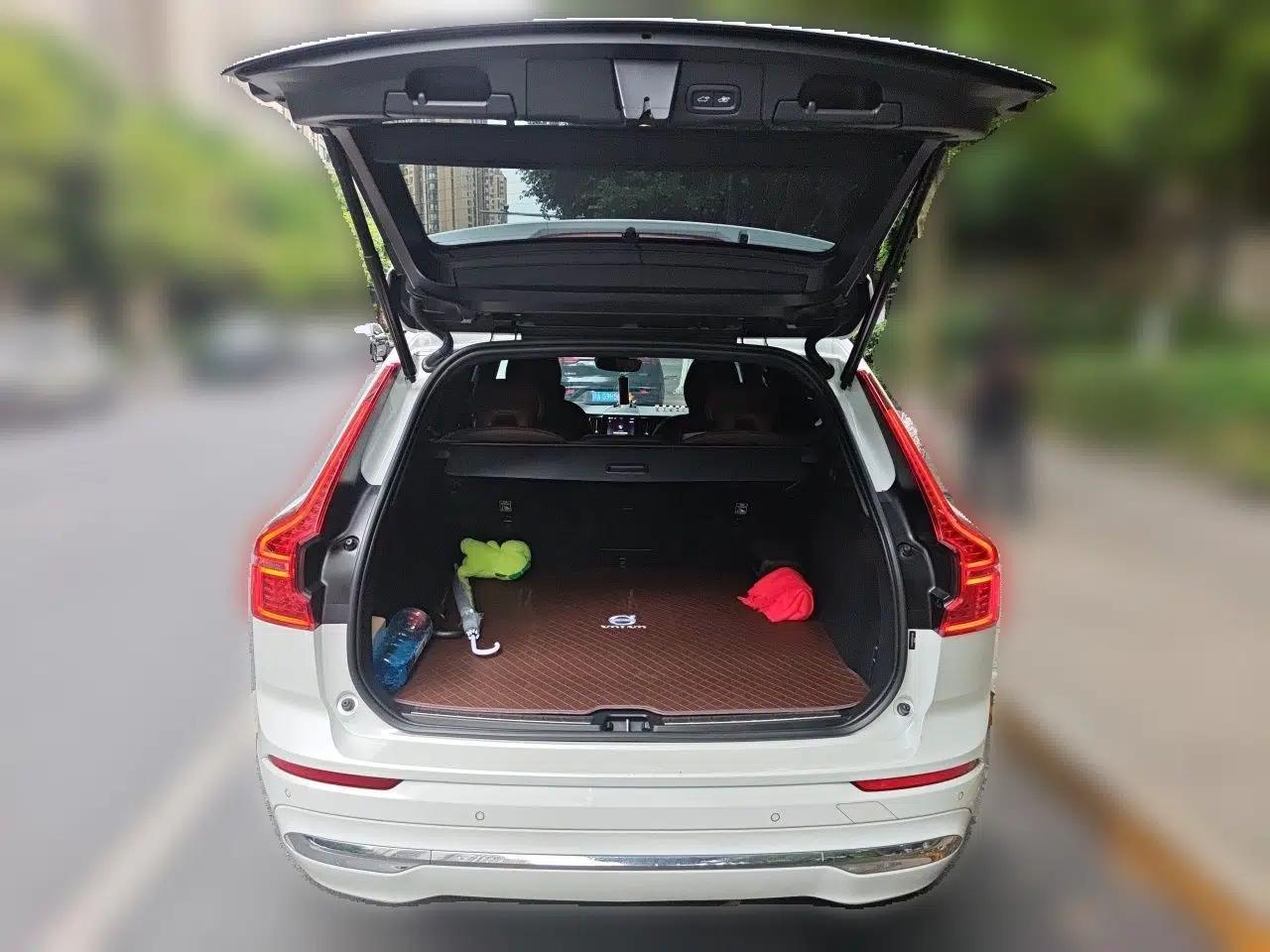 Volvo XC60 New Energy 2023 T8 Plug-in Hybrid Long-Range All-Wheel Drive Smart Luxury Edition — миниатюра 20