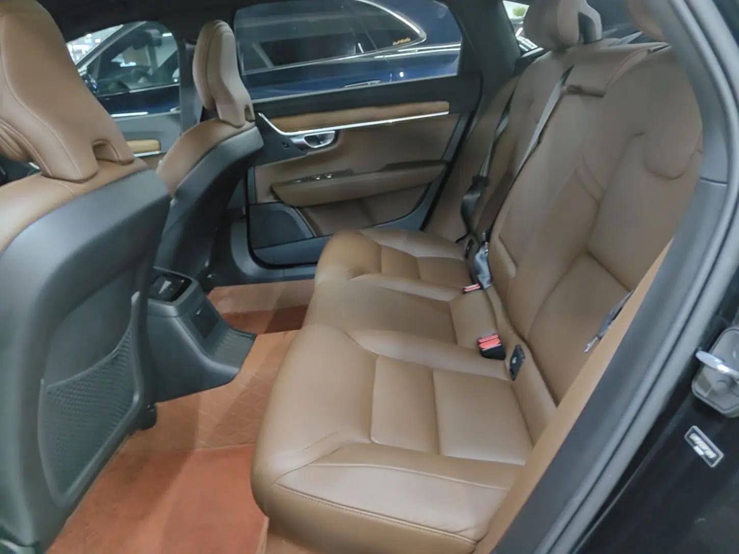 Volvo S90 New Energy 2023 T8 Plug-in Hybrid All-Wheel Drive Long-Range Zhiyi Luxury Edition — миниатюра 19