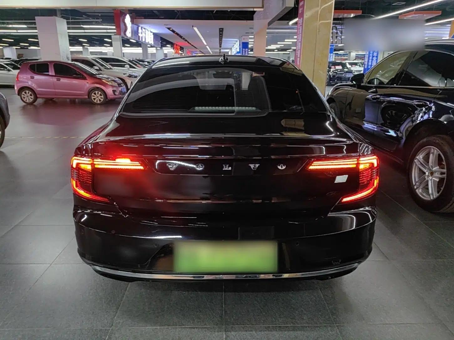 Volvo S90 New Energy 2023 T8 Plug-in Hybrid All-Wheel Drive Long-Range Zhiyi Luxury Edition — миниатюра 3
