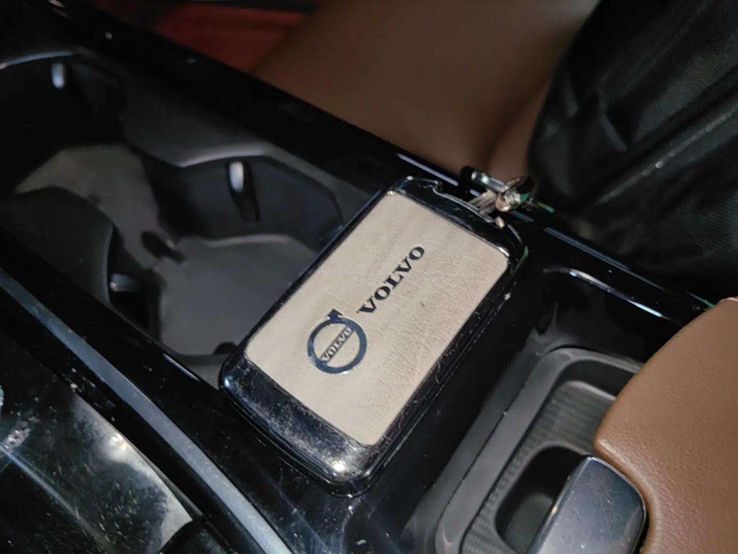 Volvo S90 New Energy 2023 T8 Plug-in Hybrid All-Wheel Drive Long-Range Zhiyi Luxury Edition — миниатюра 22