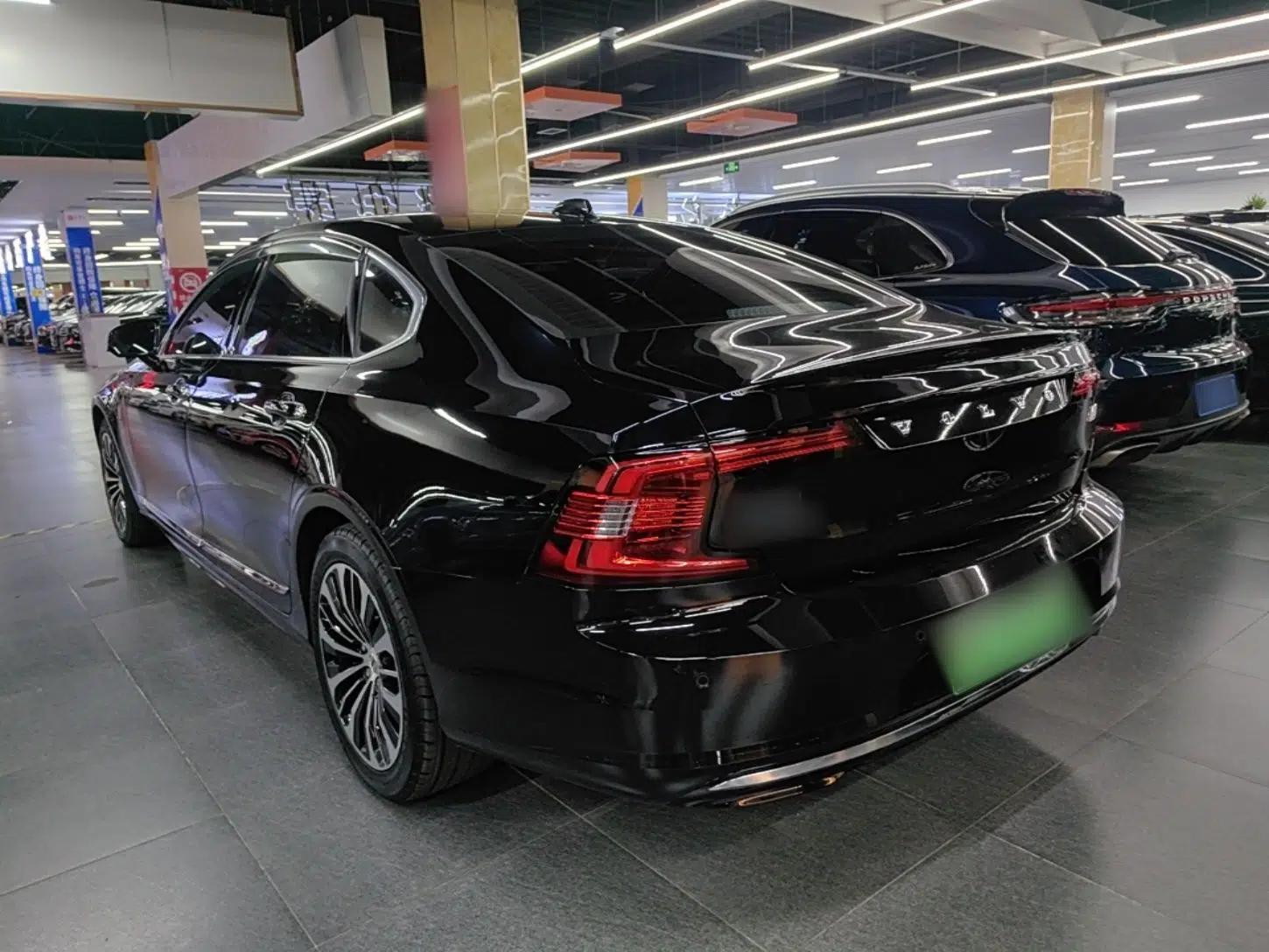 Volvo S90 New Energy 2023 T8 Plug-in Hybrid All-Wheel Drive Long-Range Zhiyi Luxury Edition — миниатюра 7