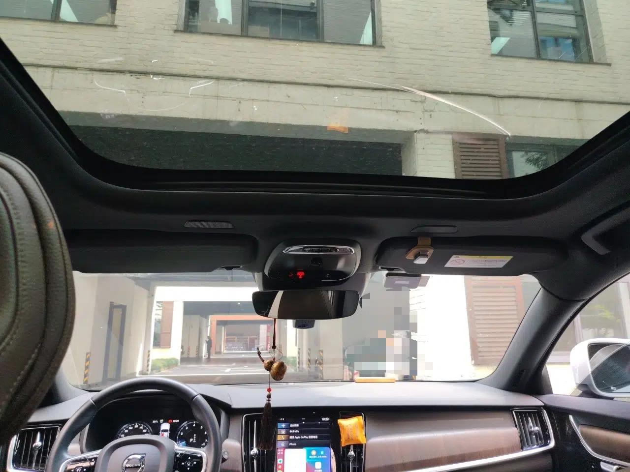 Volvo V90 2021 Cross Country B5 AWD Smart Range Edition — миниатюра 19