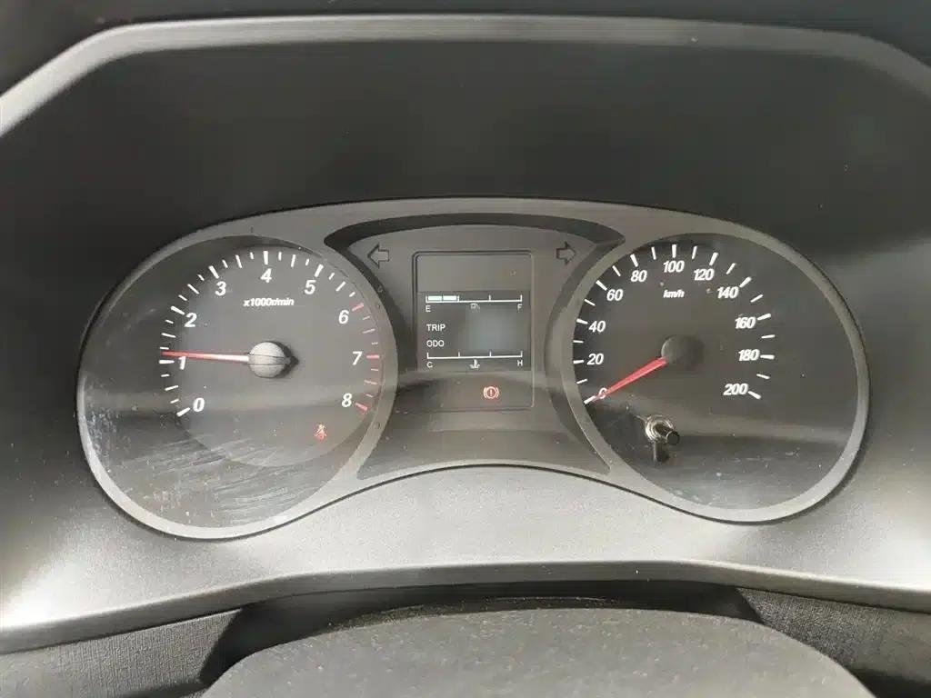 Wuling Hongguang PLUS 2019 1.5T Manual Rich Edition 2-seater — миниатюра 4