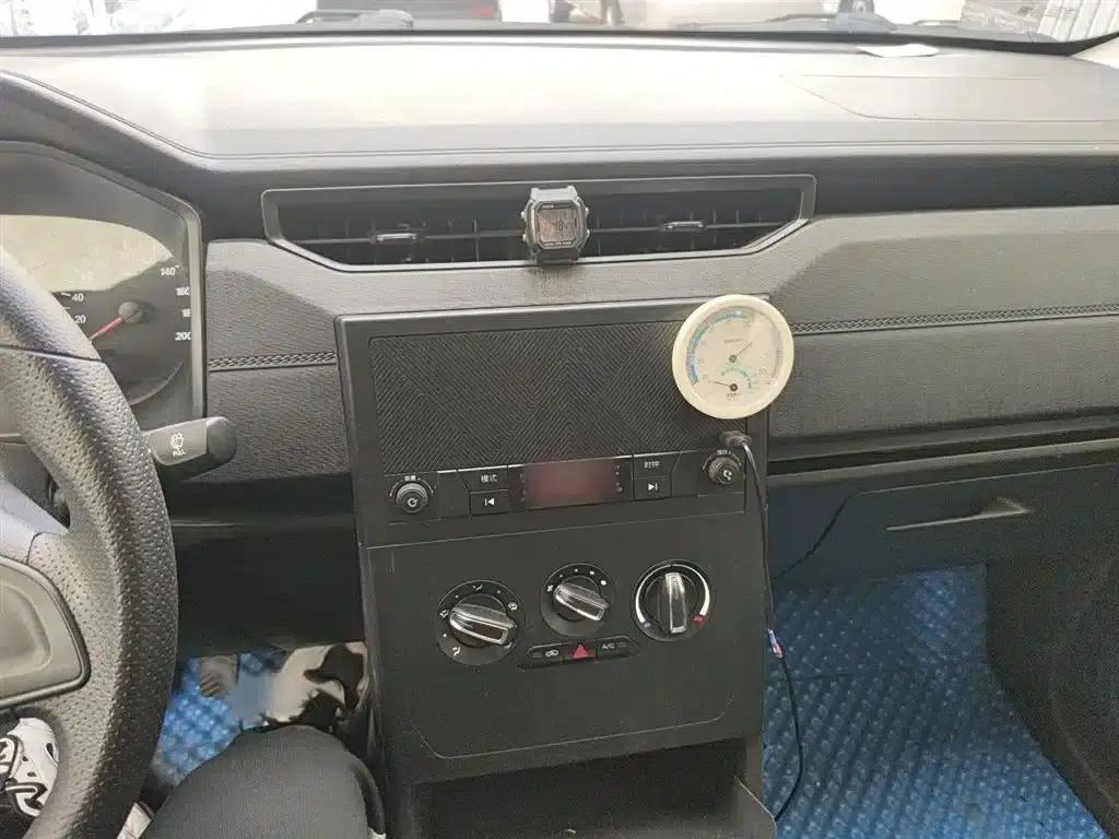 Wuling Hongguang PLUS 2019 1.5T Manual Rich Edition 2-seater — миниатюра 6