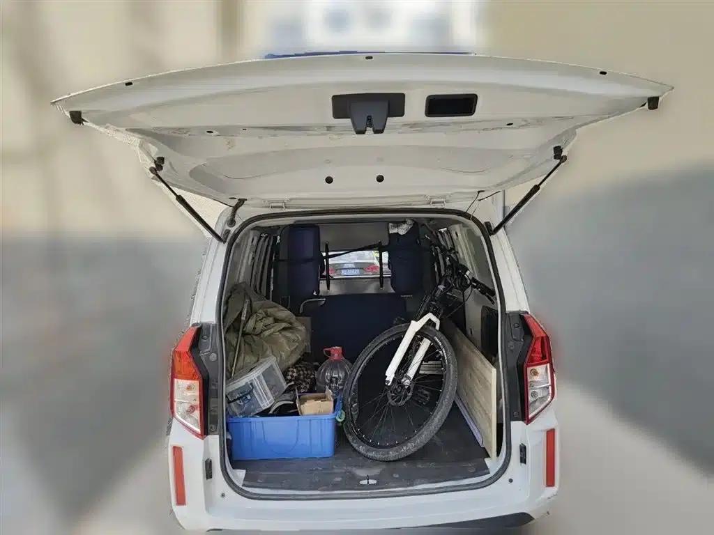 Wuling Hongguang PLUS 2019 1.5T Manual Rich Edition 2-seater — миниатюра 10