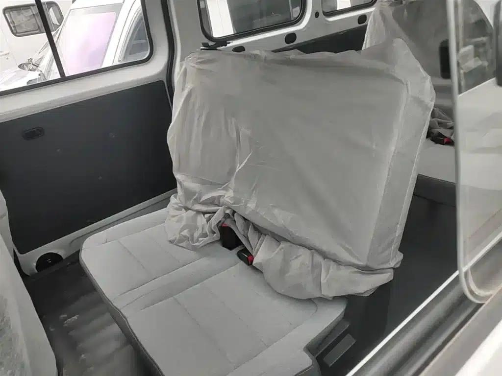 Wuling Yangguang 2025 400km/h Bus Comfort Edition — миниатюра 17