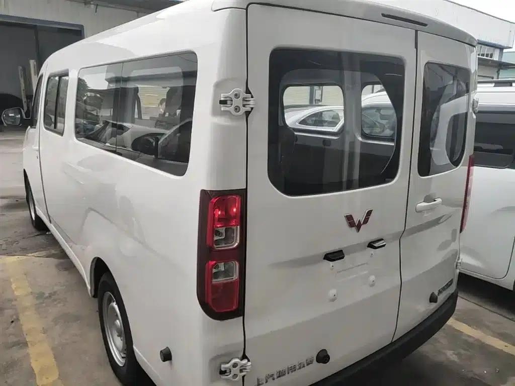 Wuling Yangguang 2025 400km/h Bus Comfort Edition — миниатюра 5