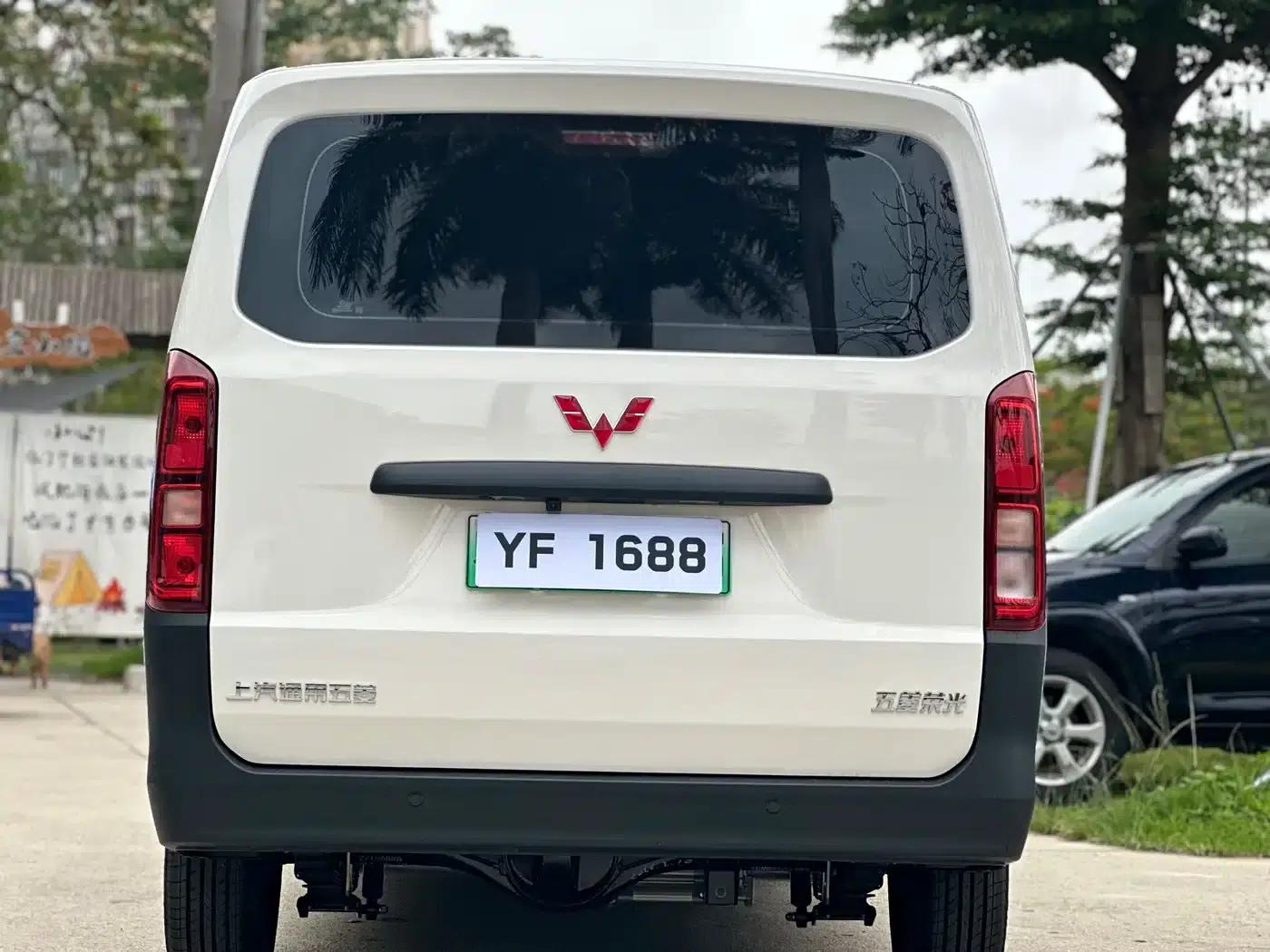 Wuling Rongguang EV 2026 Model 310km Standard Bus — миниатюра 5